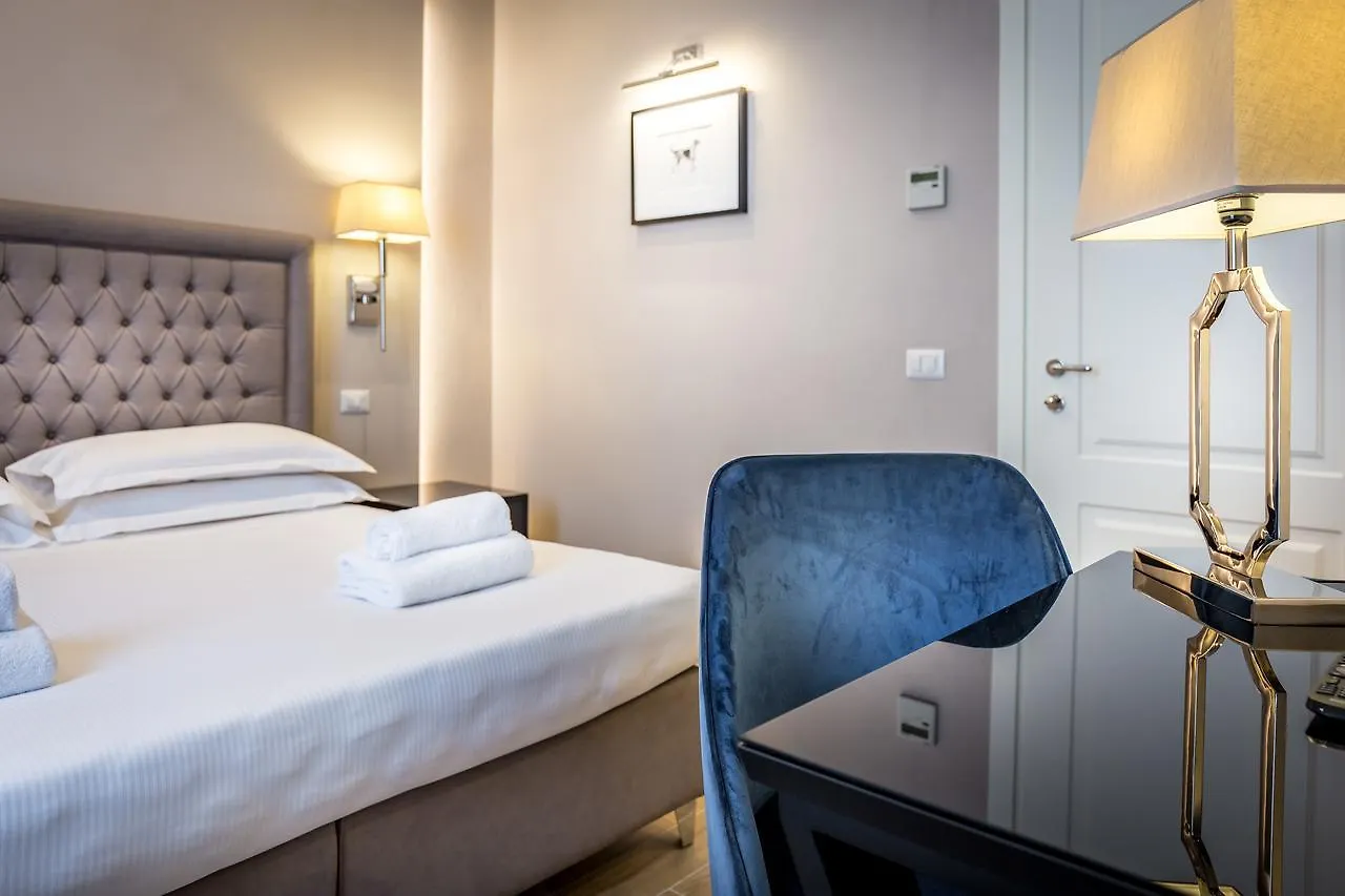 Hotel Emma Small Luxury Hotel Florence 2*,