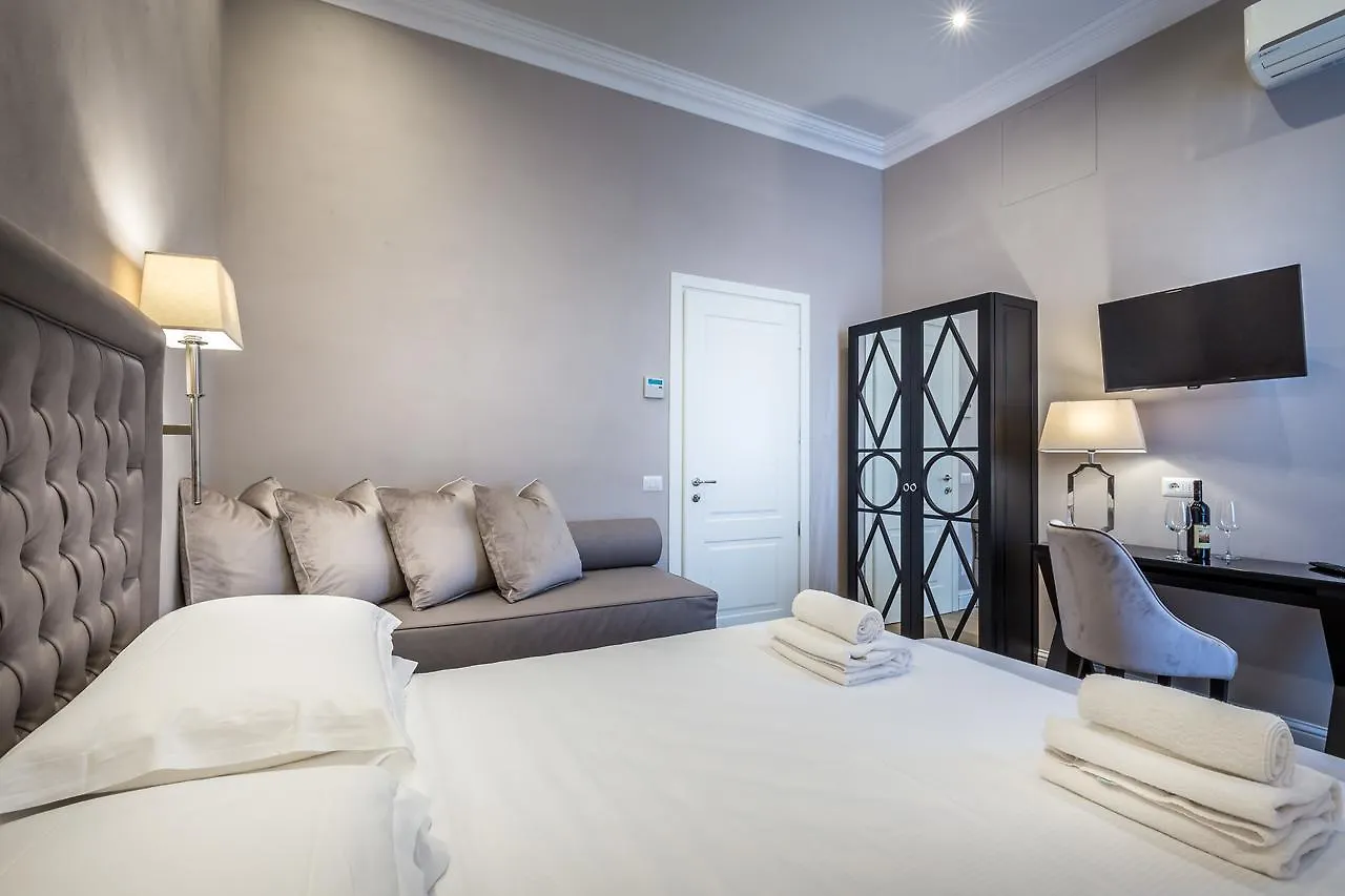 Hotel Emma Small Luxury Hotel Florence 2*,